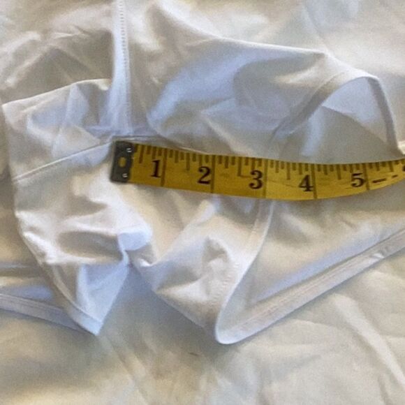 CRZ YOGA White Athletic Shorts High-Waisted Relaxed Fit - Picture 8 of 8